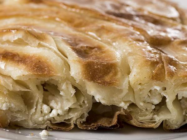 Burek sa sirom