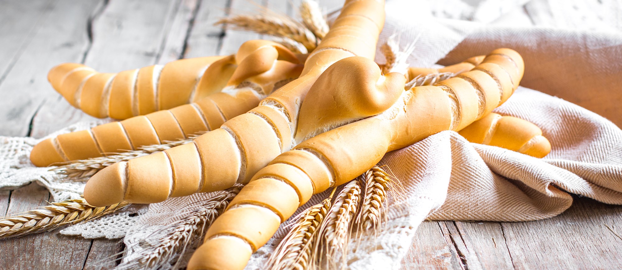 Where to Eat the Best Coppia Ferrarese in the World? TasteAtlas