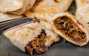 Pierogi z kapustą i grzybami leśnymi