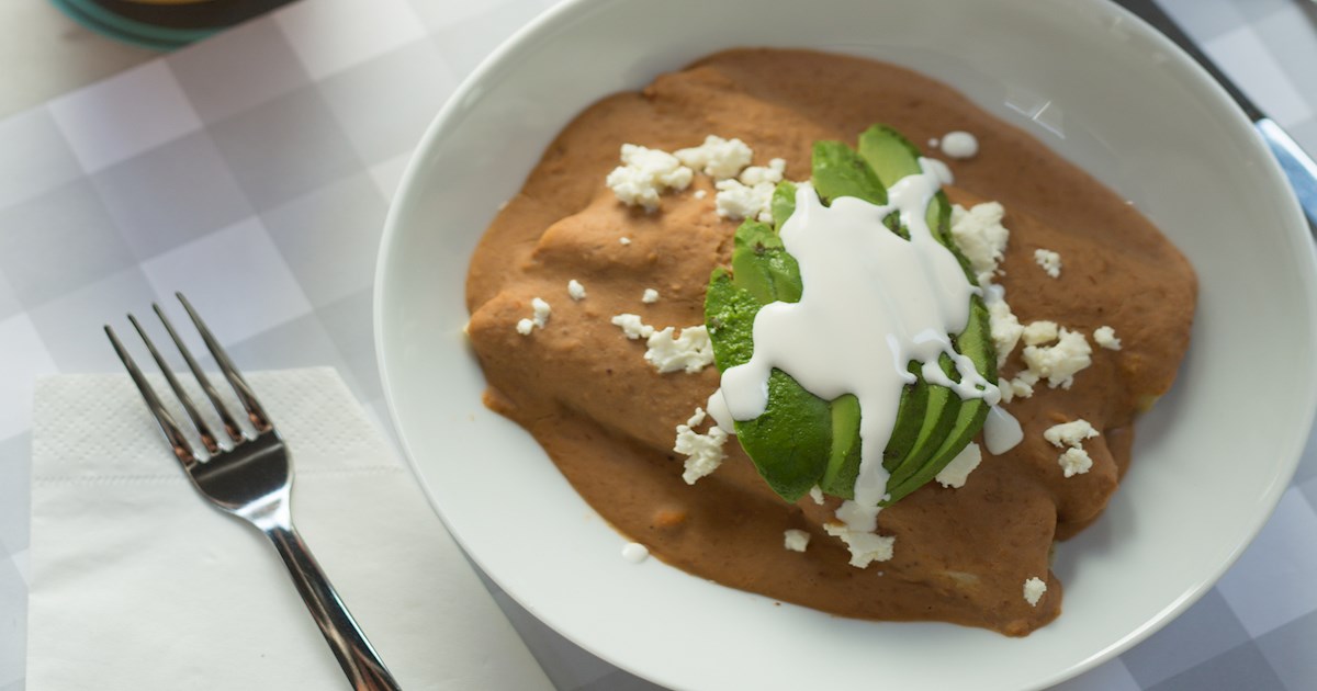 Enfrijolada | Traditional Breakfast From Mexico