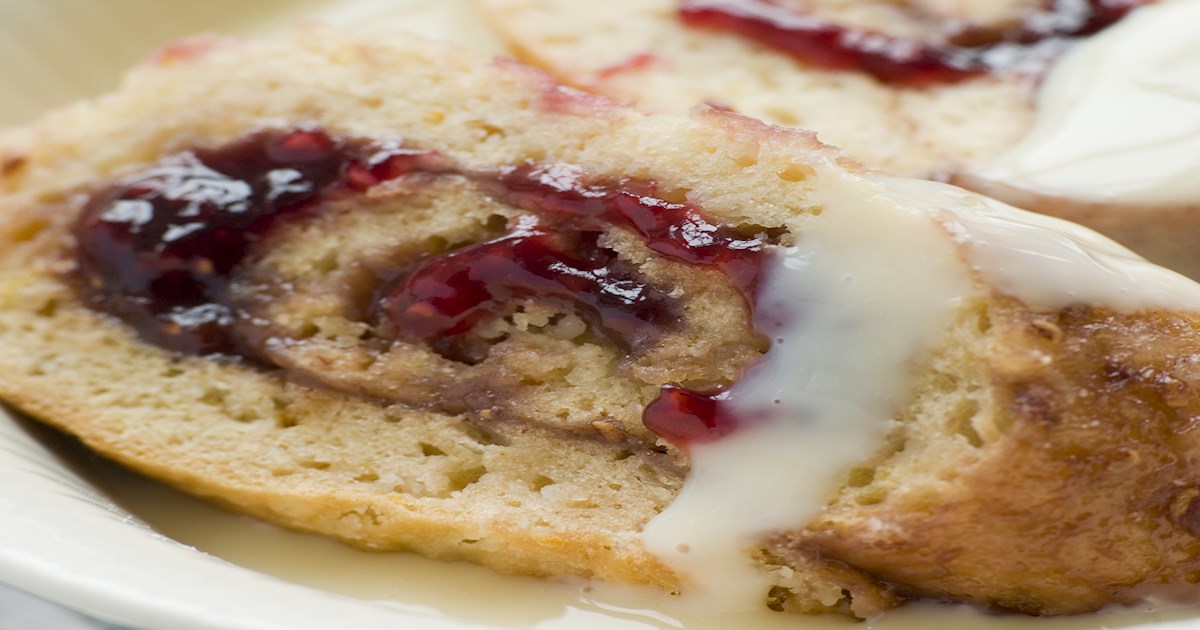 Traditional Jam Roly Poly Jam Roly-poly | Traditional Dessert From England, United Kingdom