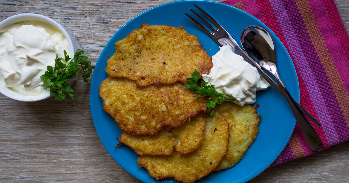 Grandma's Potato Pancakes Recipe (Eastern European) - Momsdish