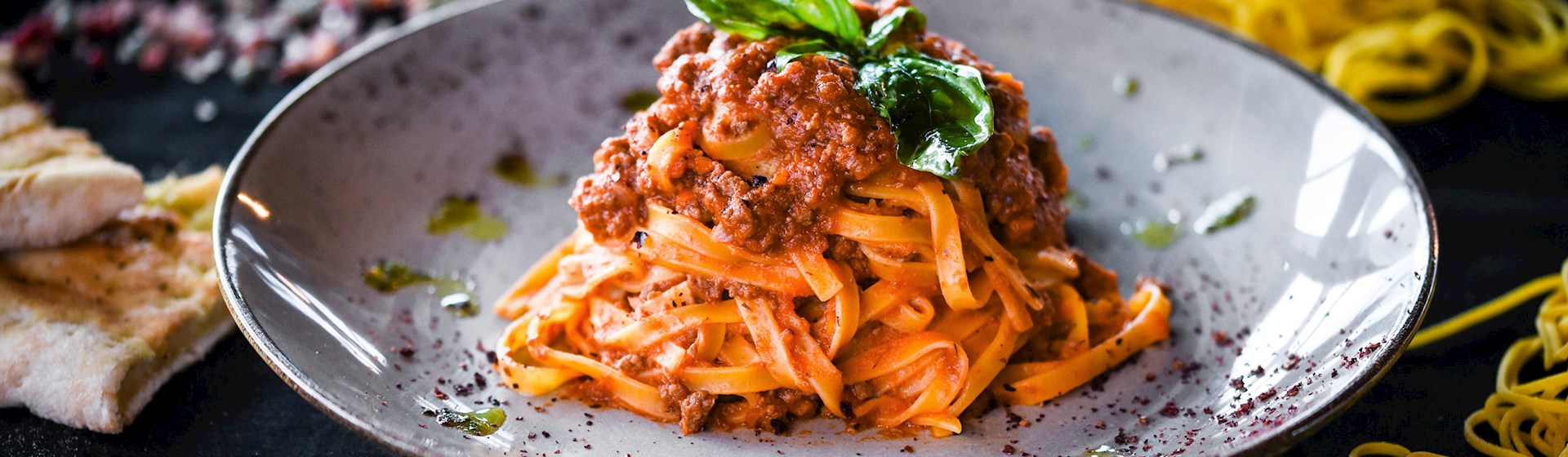 Top 16 Traditional Foods in the Metropolitan City of Bologna - TasteAtlas, image size:1920x560