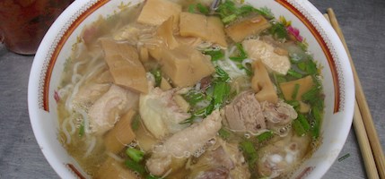 Bún măng vịt