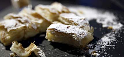 Bougatsa