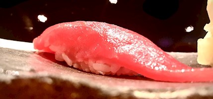 Maguro nigiri sushi