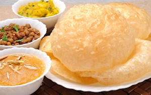 Halwa poori
