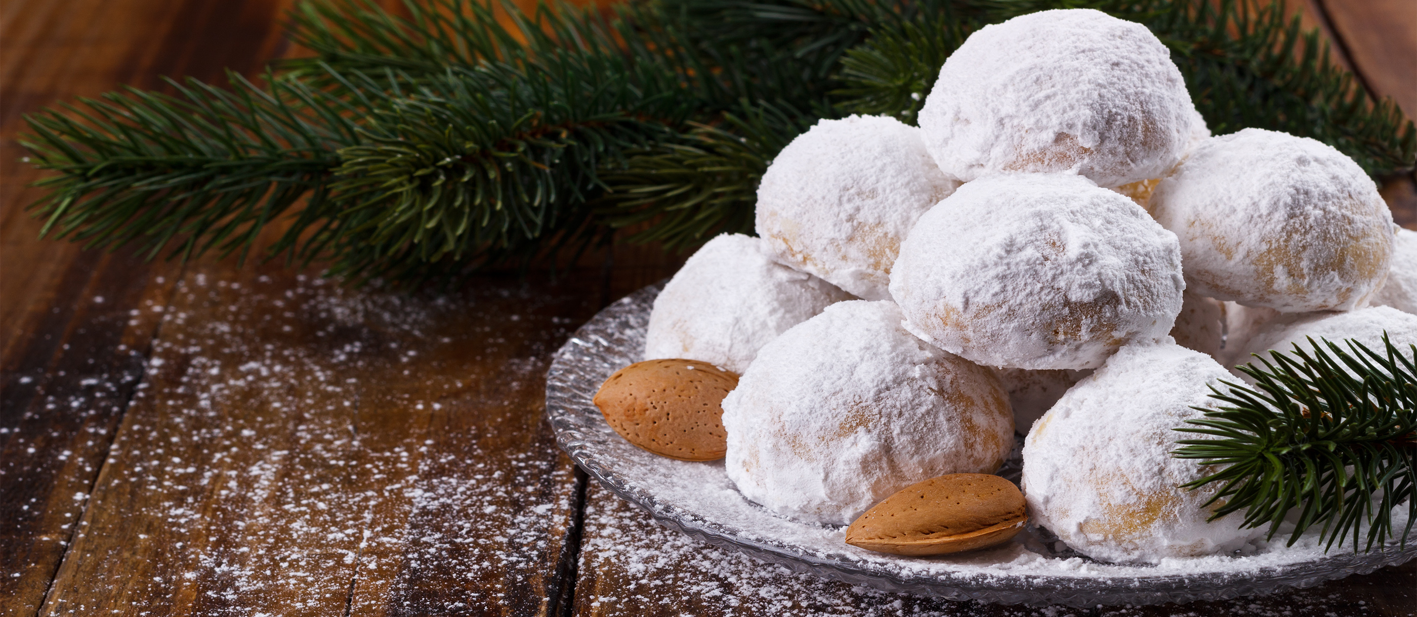 Kourabiedes | Traditional Cookie From Greece