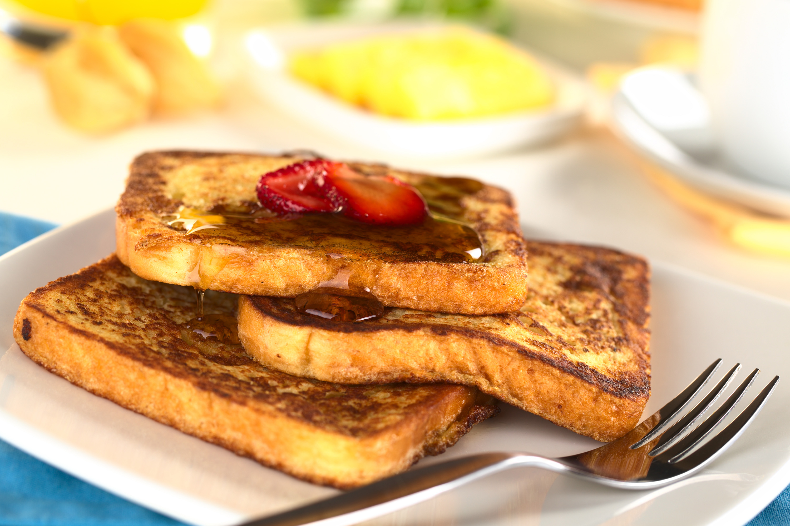 eggy-bread-traditional-breakfast-from-england-united-kingdom