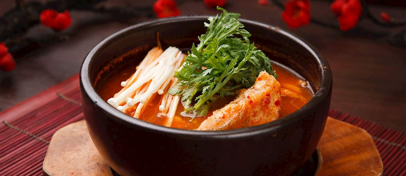 Maeuntang | Traditional Stew From South Korea