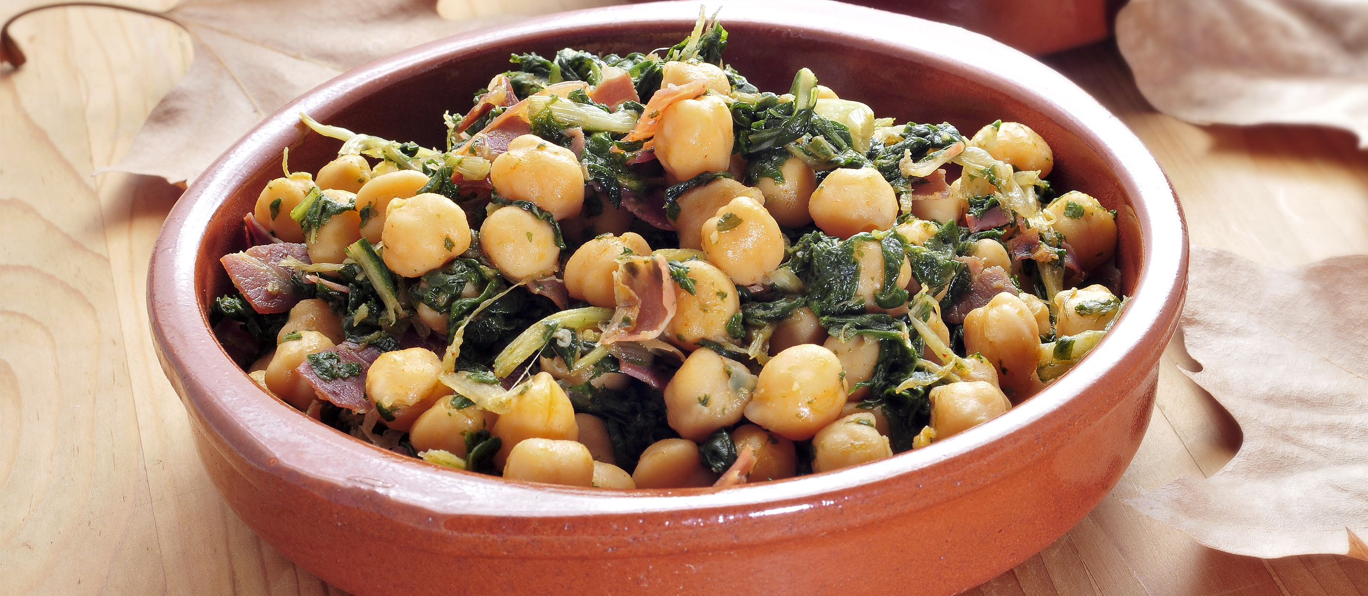 Espinacas Con Garbanzos | Traditional Stew From Province of Seville, Spain