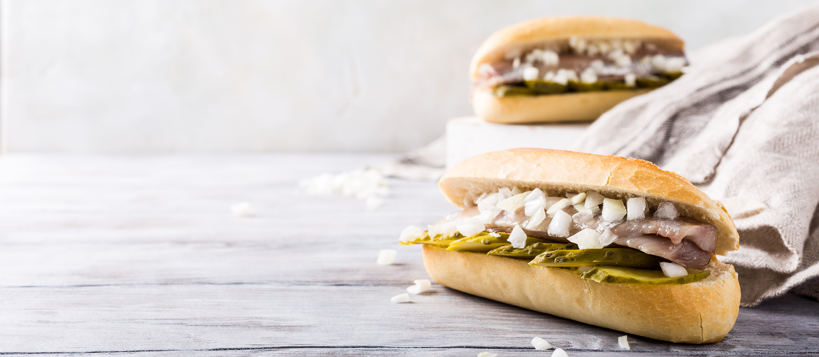 Broodje Haring Traditional Sandwich From Netherlands TasteAtlas