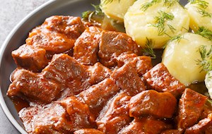 Kalbsrahmgulasch