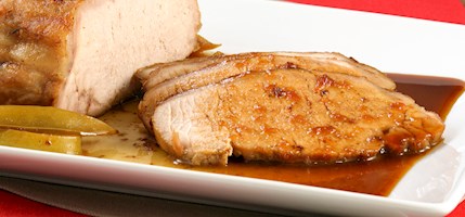 Roast pork with applesauce