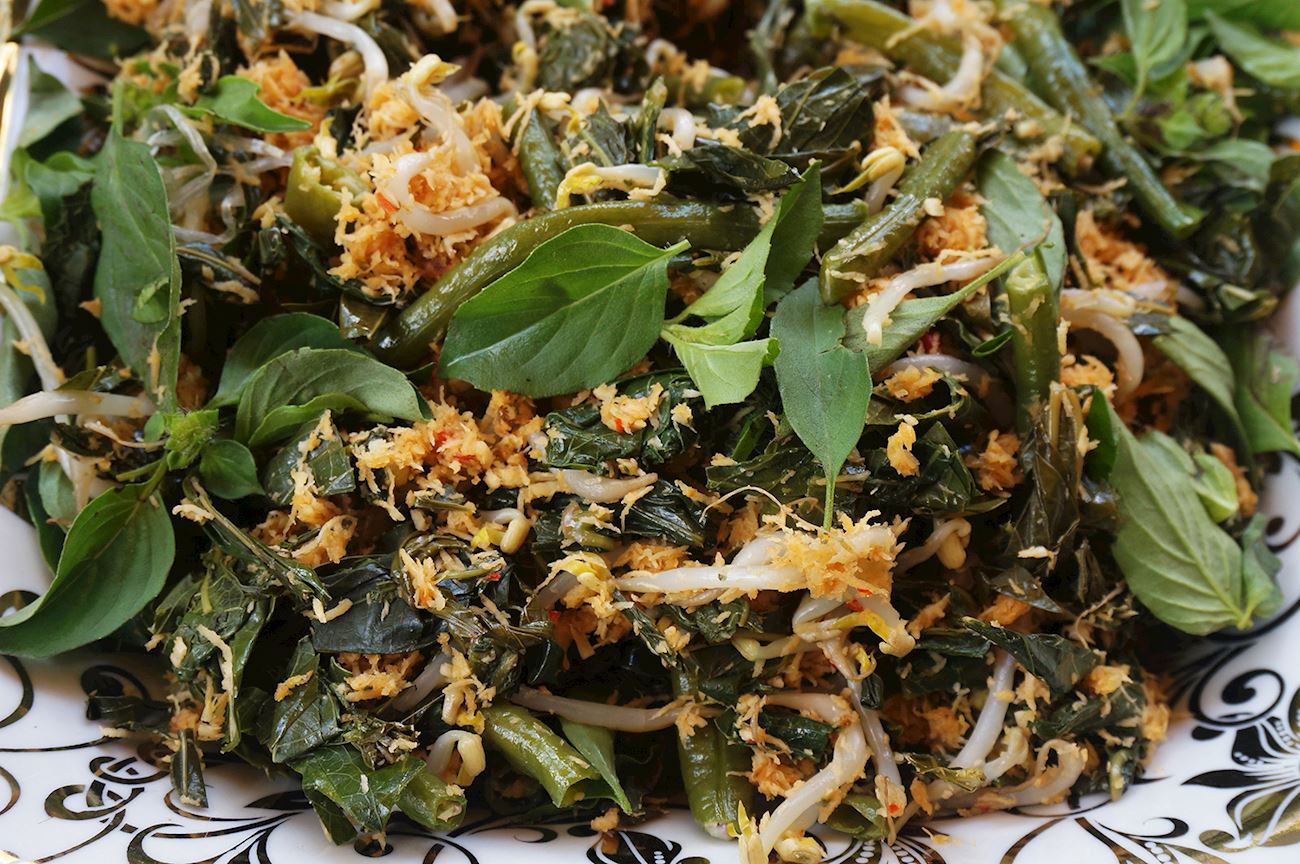 4 Most Popular Salads With Spinach - TasteAtlas