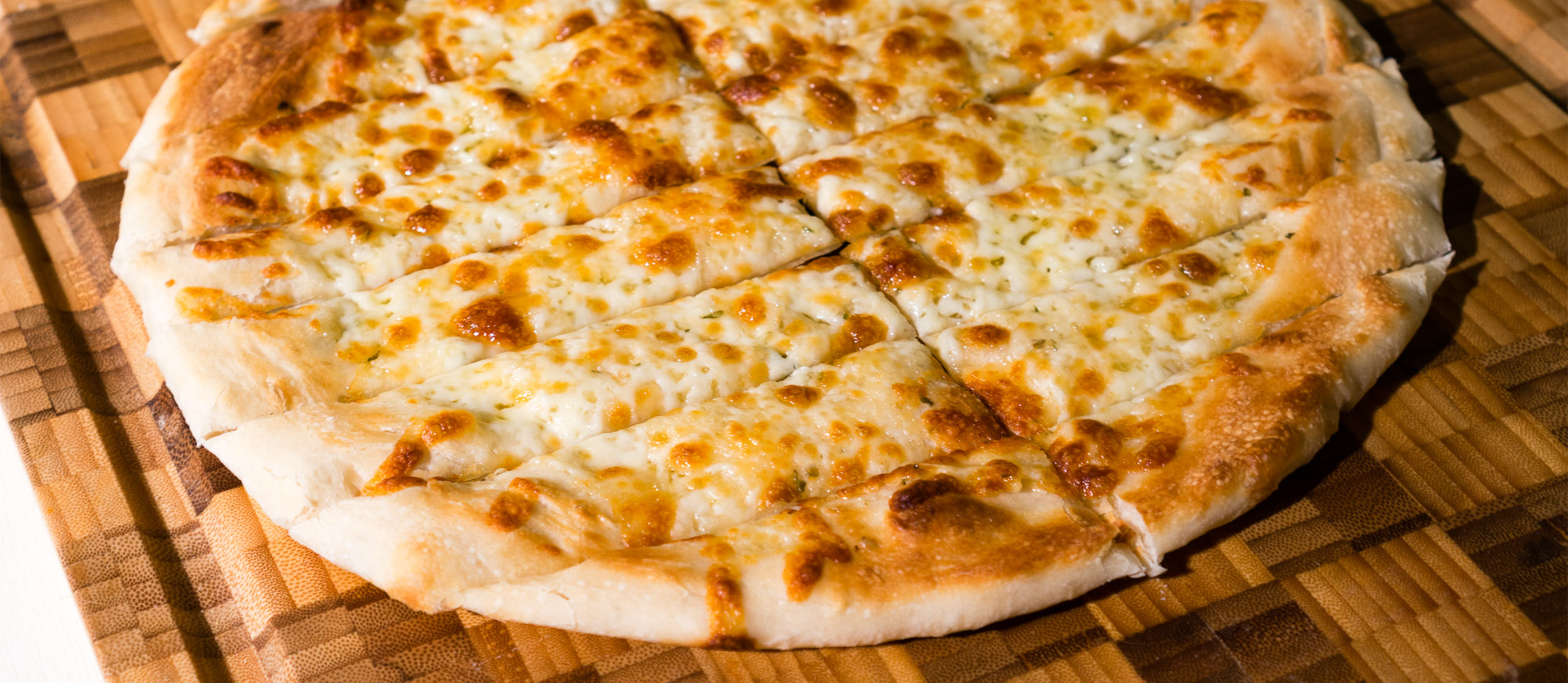 garlic-fingers-traditional-pizza-from-nova-scotia-canada