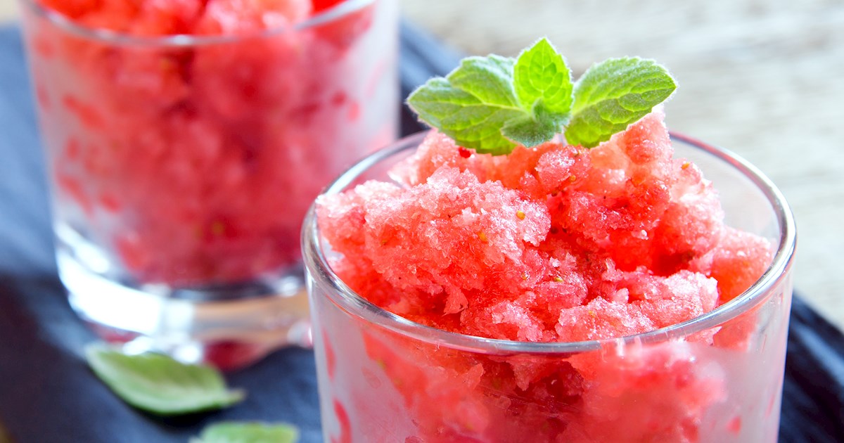 Siciliana Granita Doce Frio Isolada Em Fundo Branco Imagem de Stock -  Imagem de mediterrâneo, alimento: 187999171