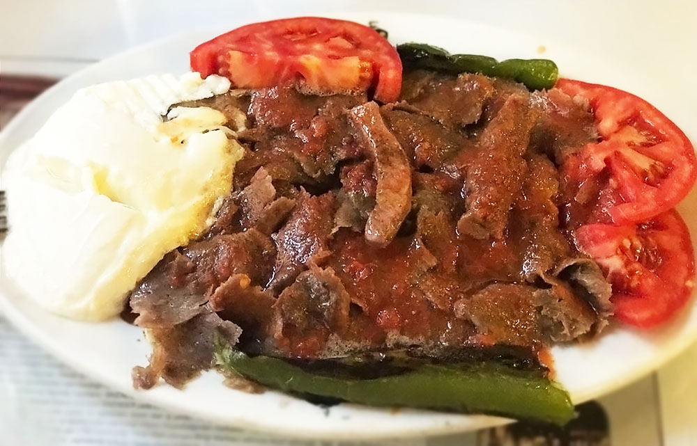 İskender Kebap | Traditional Lamb and Mutton Dish From Bursa, Turkey ...