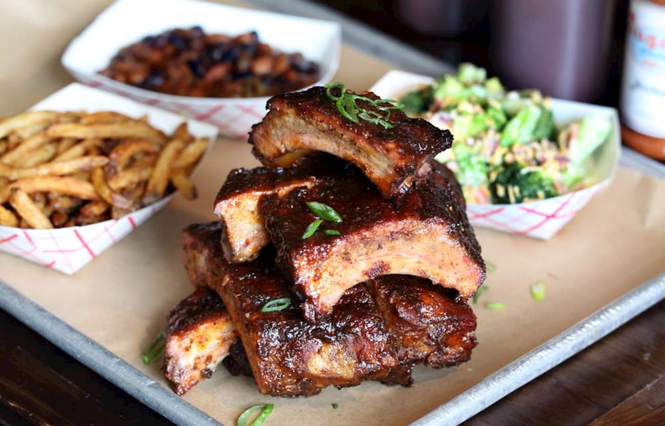 Barbecue Ribs In Sugarfire Smoke House | TasteAtlas | Recommended ...