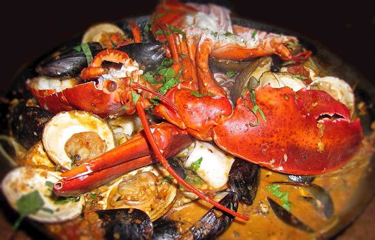 Lobster Fra Diavolo In Street & Co. TasteAtlas