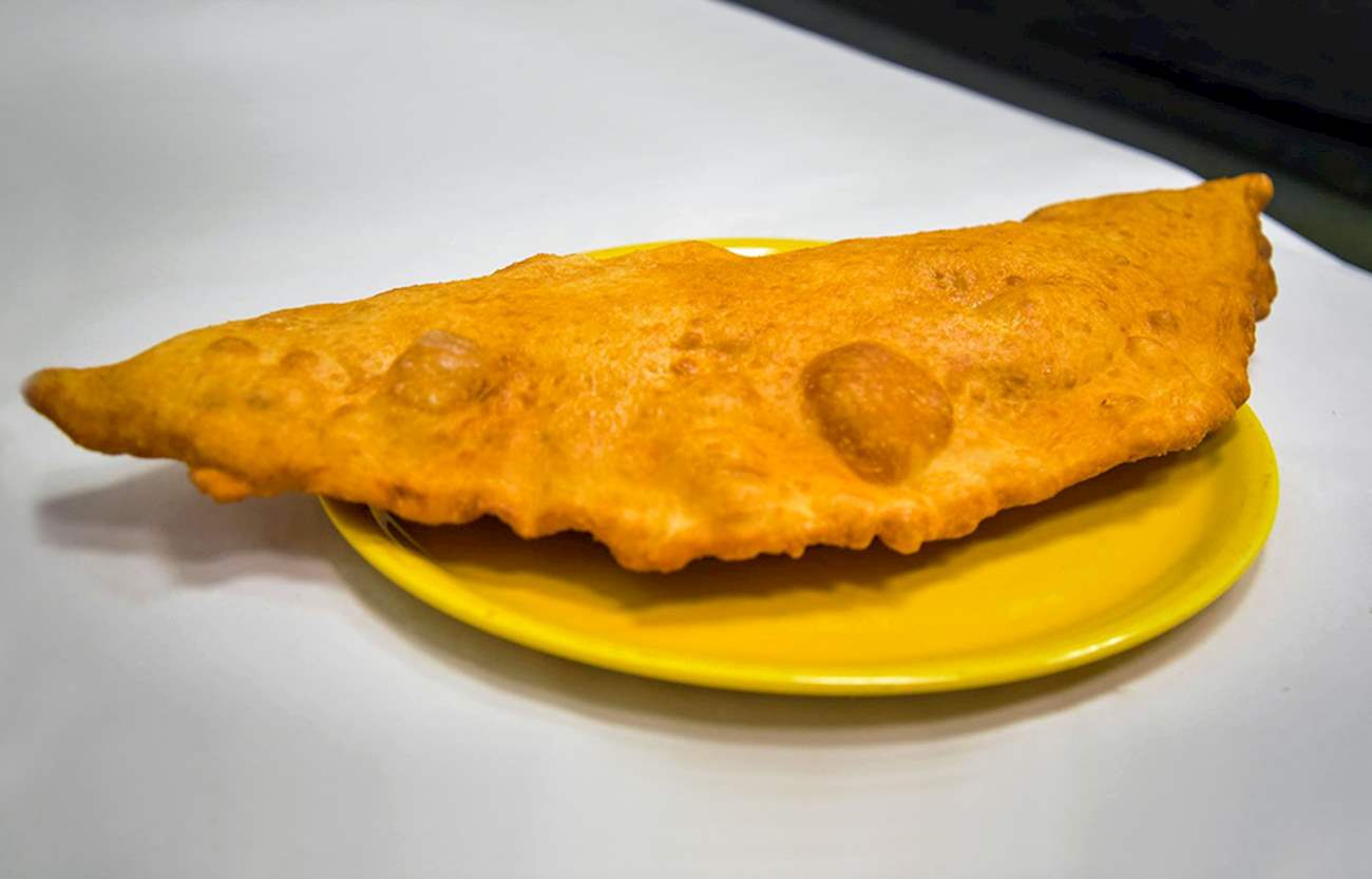 Pizza Fritta In Pellone TasteAtlas authentic restaurants