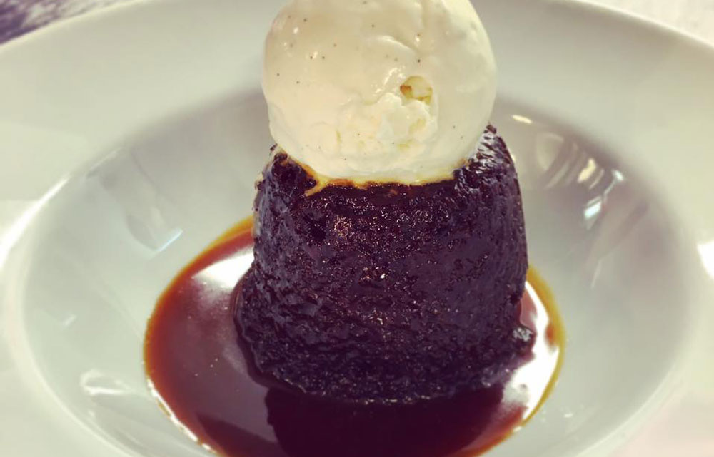 Where to Eat the Best Sticky Toffee Pudding in London? | TasteAtlas