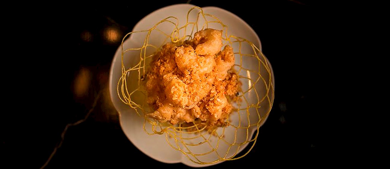 Salt And Pepper Calamari In Hakkasan Hanway Place TasteAtlas