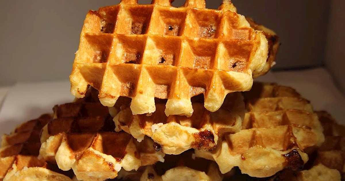 Liège Waffle In Pâtisserie Eggenols | TasteAtlas | Recommended ...