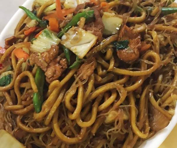 8 Most Popular Filipino Noodle Dishes - TasteAtlas