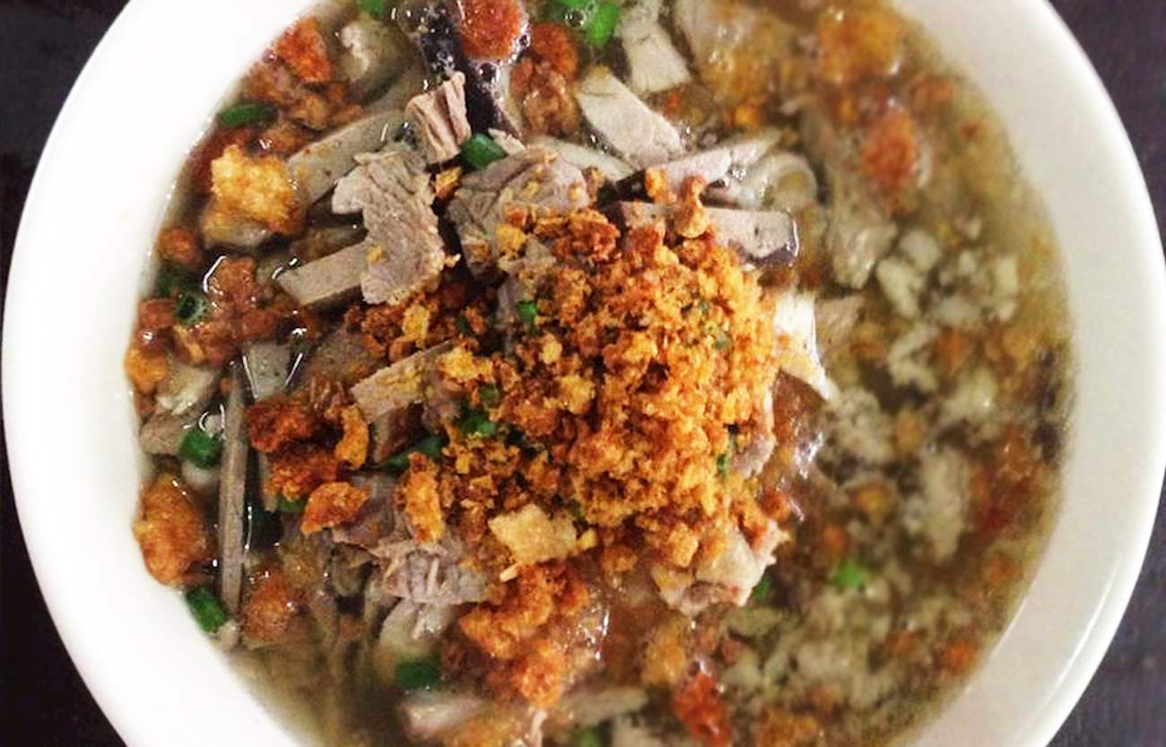 Batchoy In Netong's Original Special La Paz Batchoy | TasteAtlas ...