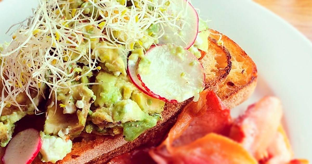 Avocado Toast In Common Galaxia | TasteAtlas | Recommended authentic ...