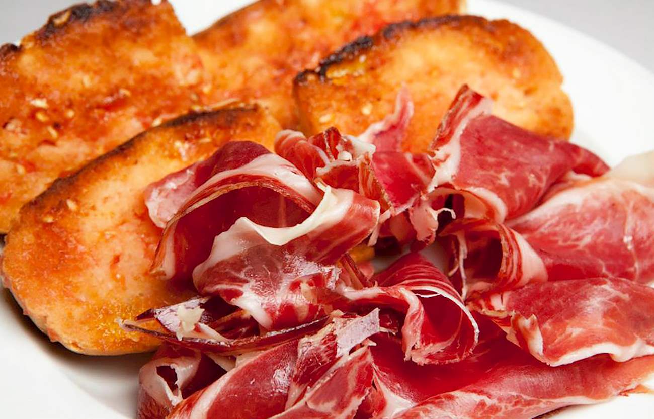 Pa Amb Tomàquet In Cal Pep | TasteAtlas | Recommended authentic restaurants