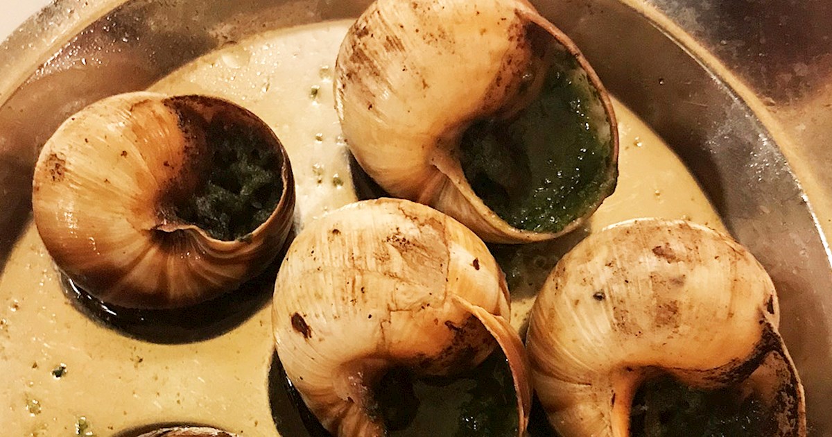 Escargots Bourguignonne In Bouillon Chartier TasteAtlas