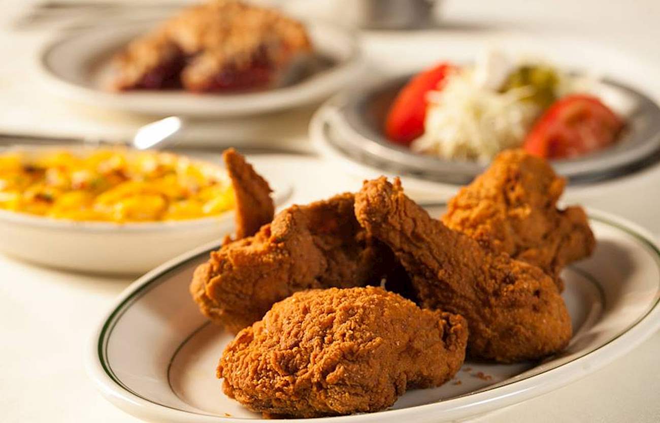 Fried Chicken In Joe's Seafood, Prime Steak & Stone Crab TasteAtlas