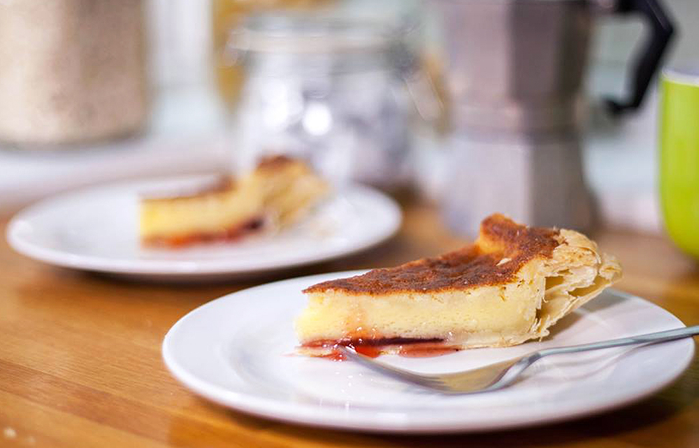 Bakewell Pudding In Bloomers of Bakewell | TasteAtlas | Recommended ...