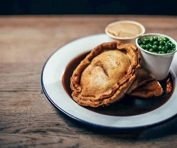 10-most-popular-british-savory-pies-tasteatlas