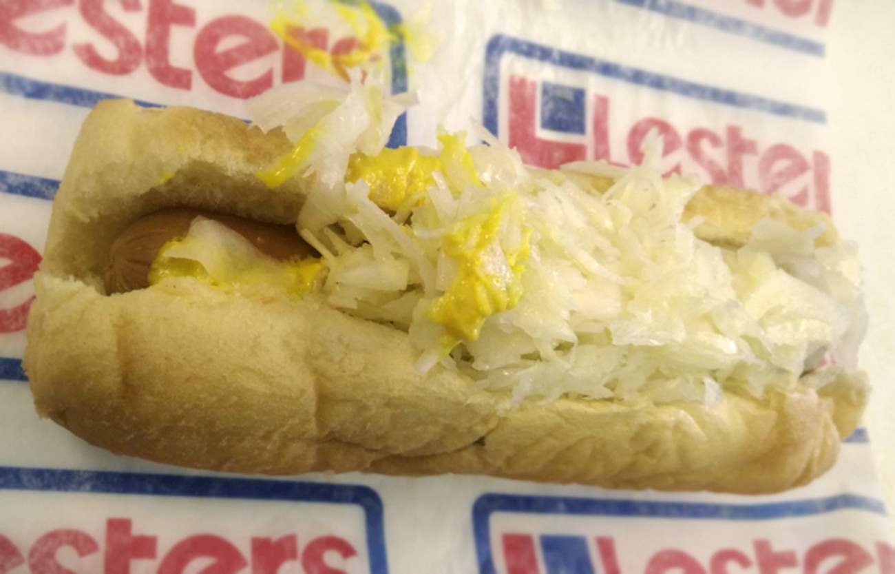 Montréal Hot Dog In Decarie Hot Dog TasteAtlas