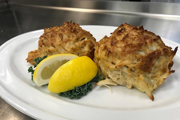 Where to Eat the Best Maryland Crab Cakes in the World? | TasteAtlas