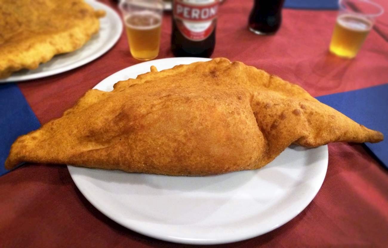 Panzerotti In Pizzeria Di Cosimo | TasteAtlas | Recommended authentic ...