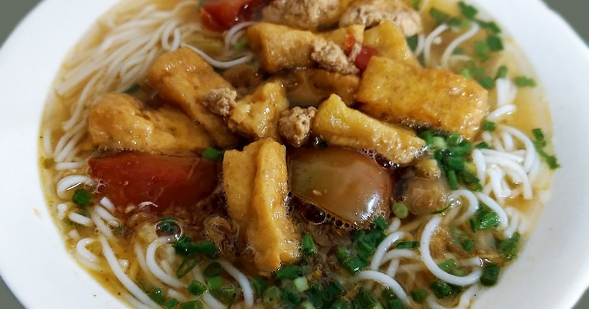 Bún Riêu In Bun Rieu Cua 11 Hang Bac | TasteAtlas | Recommended ...