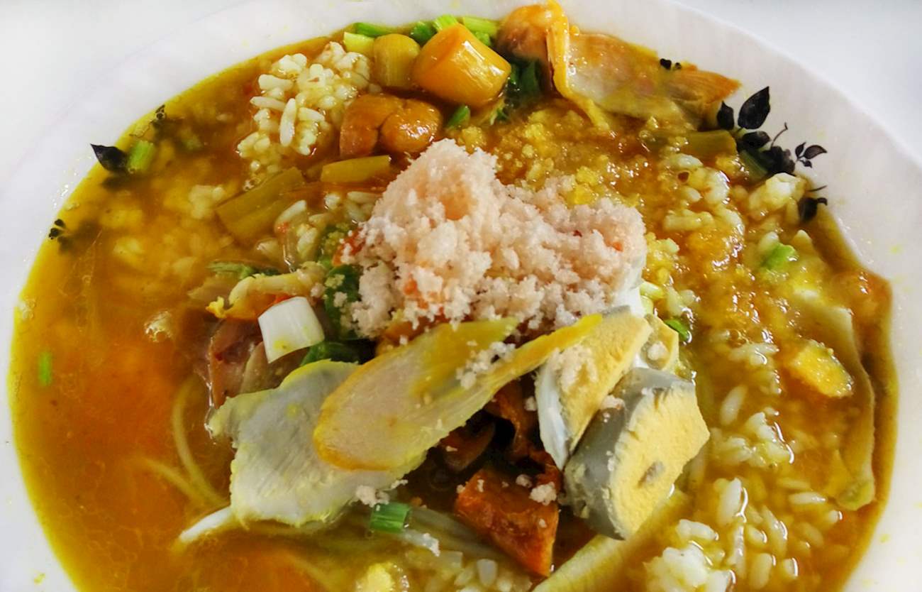 Soto Lamongan In Soto Ayam Lamongan Cak Mardi | TasteAtlas