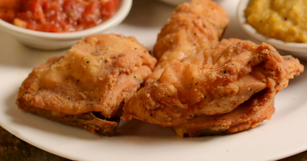 Fried Chicken In Claudia Sanders Dinner House TasteAtlas