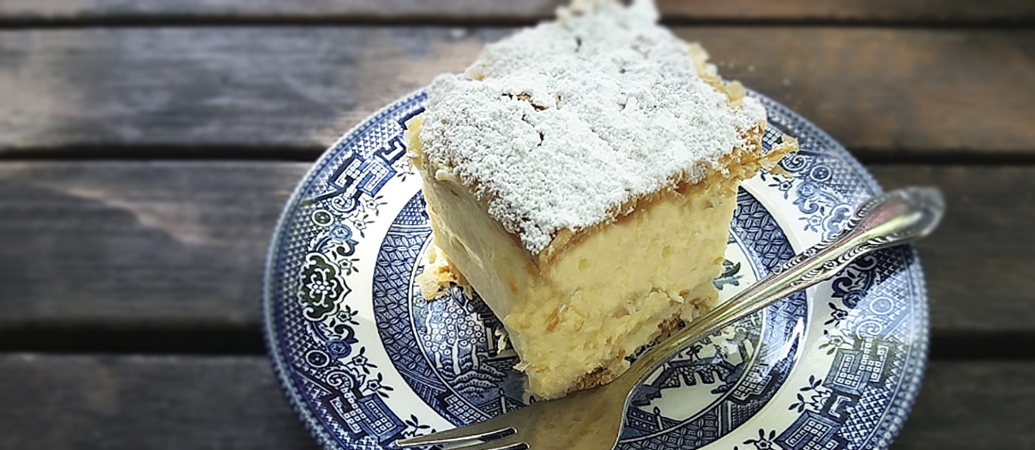 10 Most Popular Australian Desserts - TasteAtlas