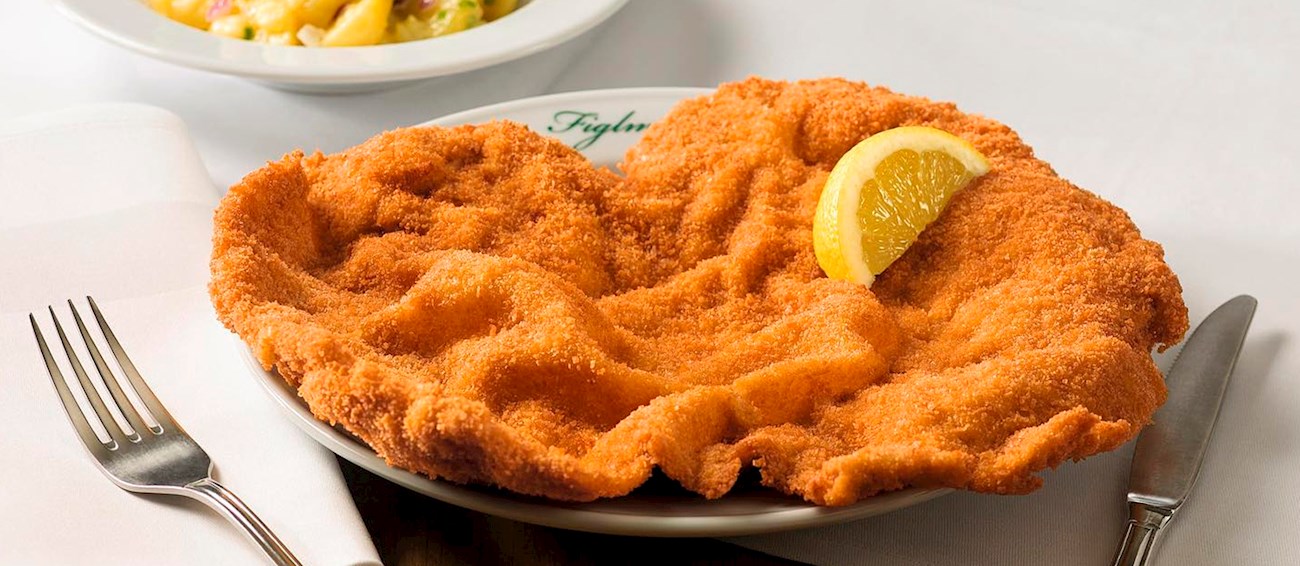 Schnitzel Wiener Art In Figlmüller | TasteAtlas | Recommended authentic ...