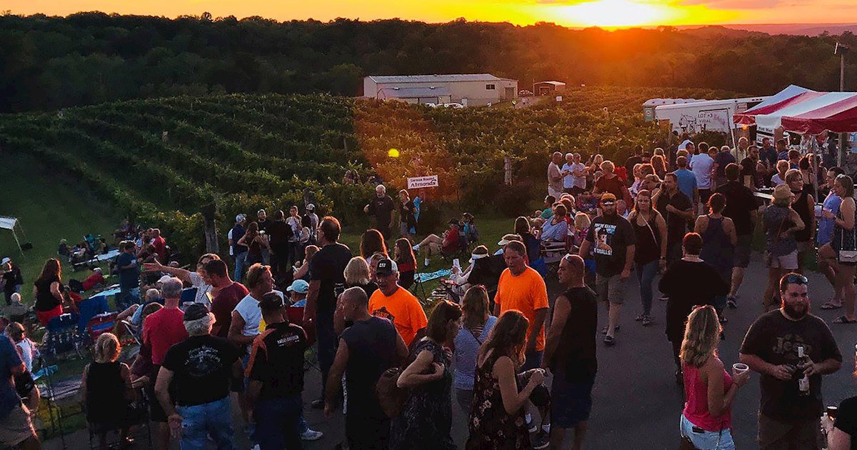 Vinoklet Art and Wine Festival Wine festival in Cincinnati Where