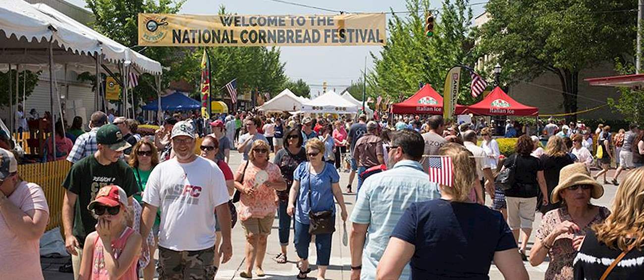 National Cornbread Festival Local food fair in South Pittsburg