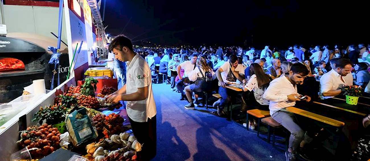 Napoli Pizza Village Food festival in Naples Where? What? When?