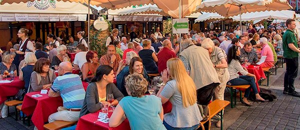 Stuttgarter Weindorf | Wine festival in Stuttgart | Where? What? When?