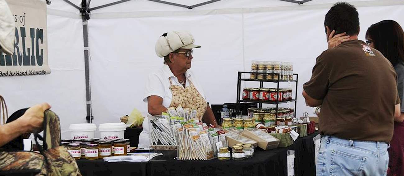 South Cariboo Garlic Festival Vegetable festival in Lac la Hache