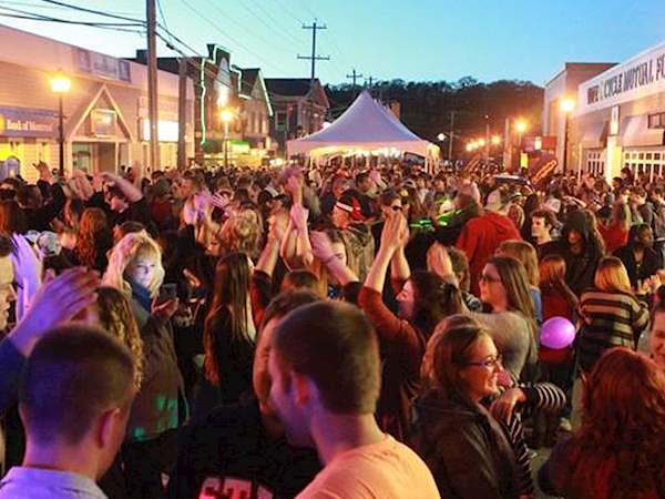 Annapolis Valley Apple Blossom Festival Fruit Festival In Kentville Where What When